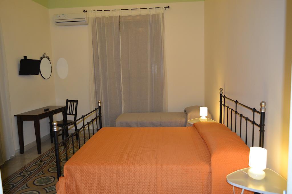 B&B Palazzo Corvino Palermo Bilik gambar